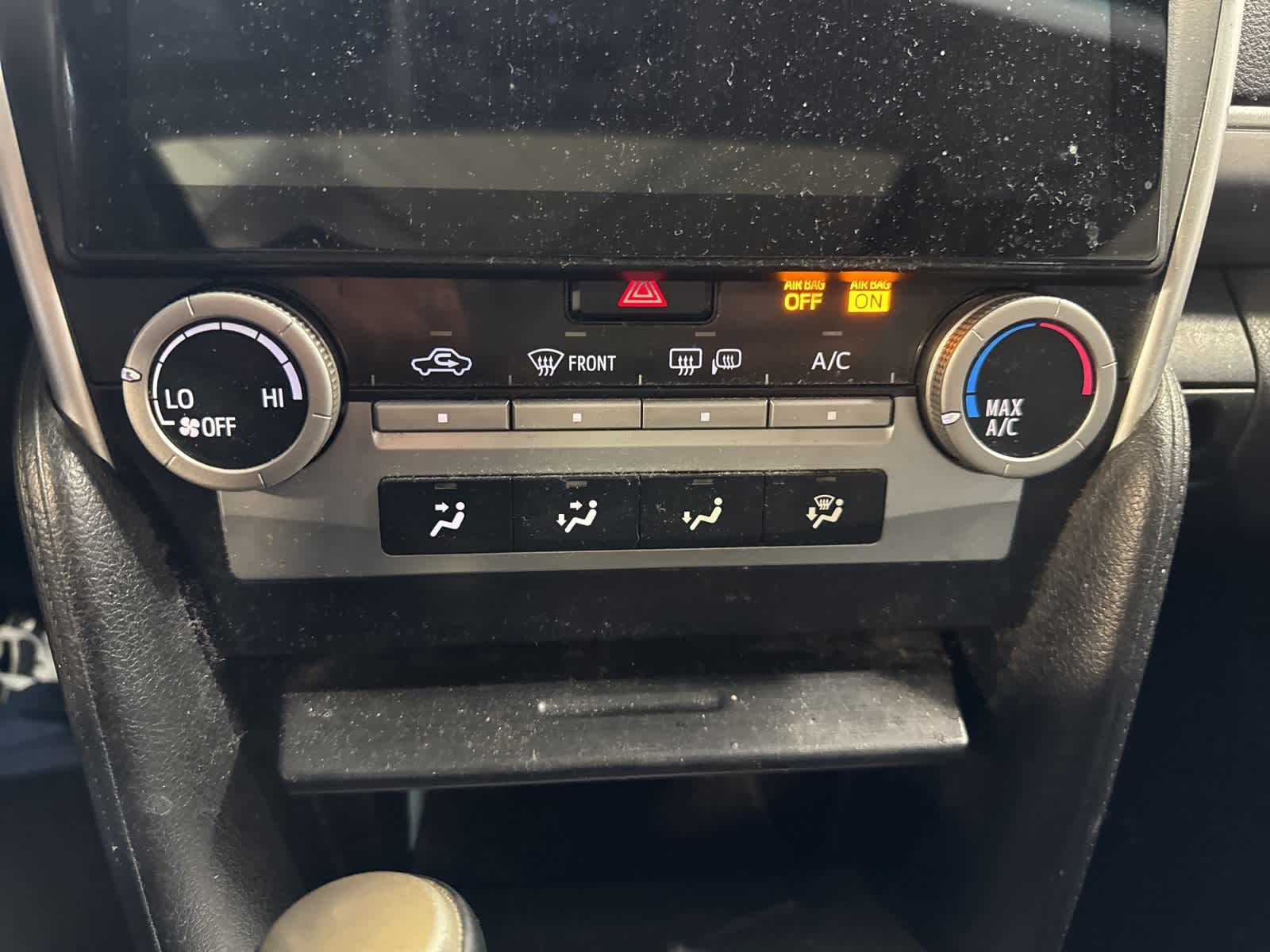 Thumbnail: 2014 Toyota Camry - 21