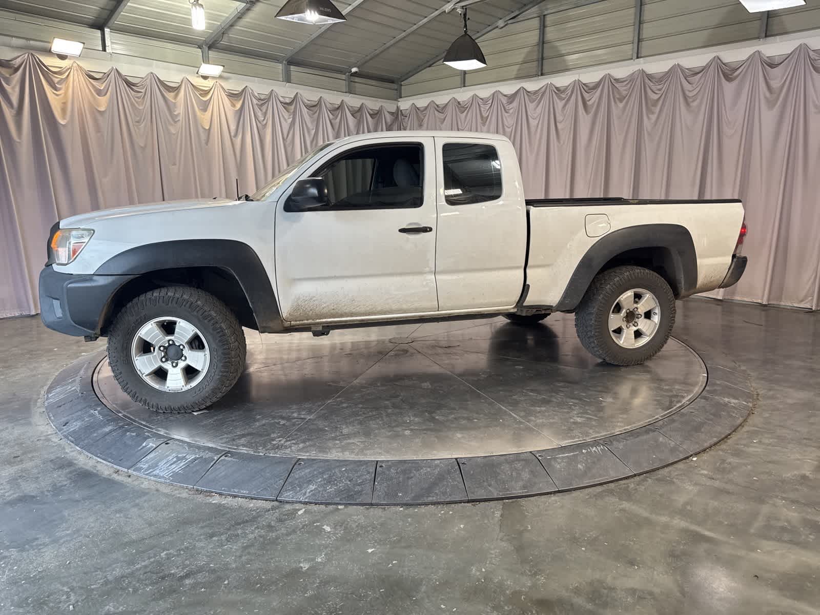 Thumbnail: 2015 Toyota Tacoma - 8