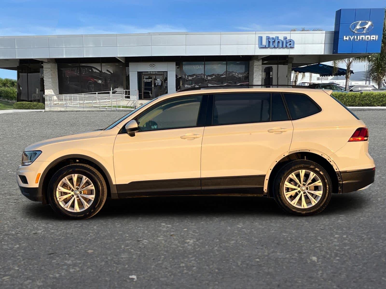 Thumbnail: 2018 Volkswagen Tiguan - 6