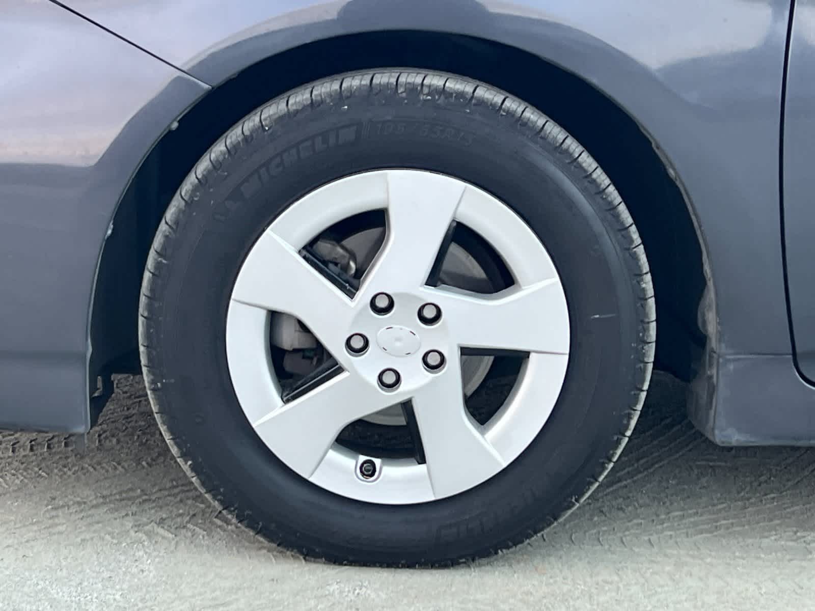 Thumbnail: 2012 Toyota Prius - 25