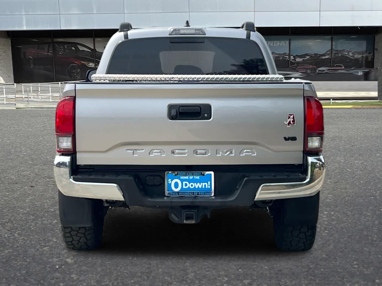 2021 Toyota Tacoma SR5 V6 photo 3