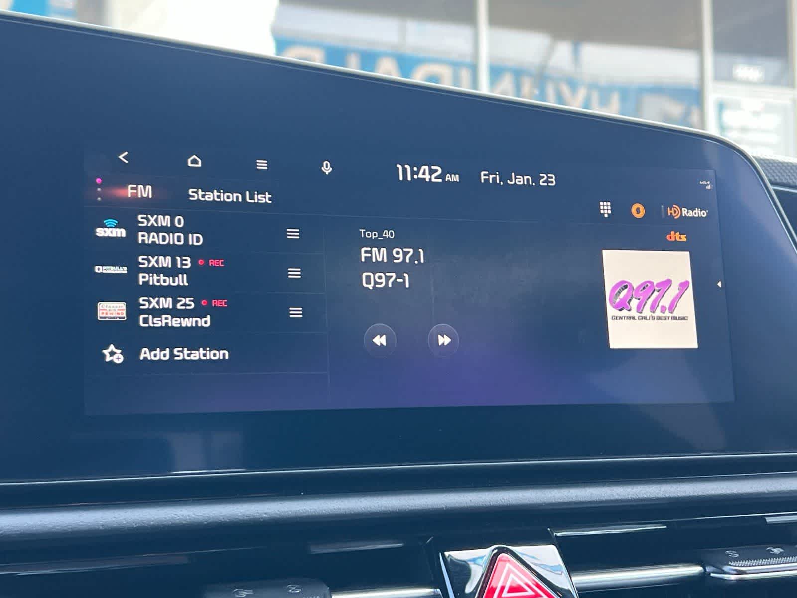 Thumbnail: 2025 Kia Niro - 19