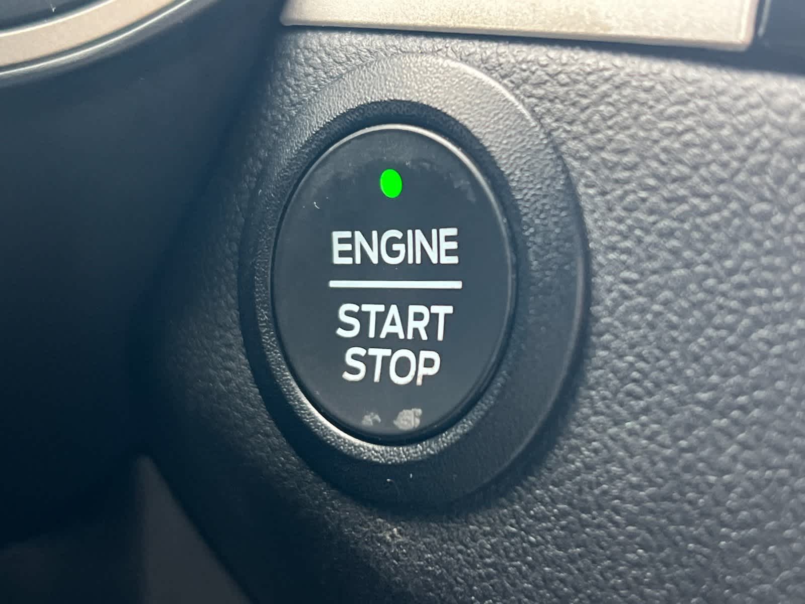 Thumbnail: 2022 Ford Escape - 22