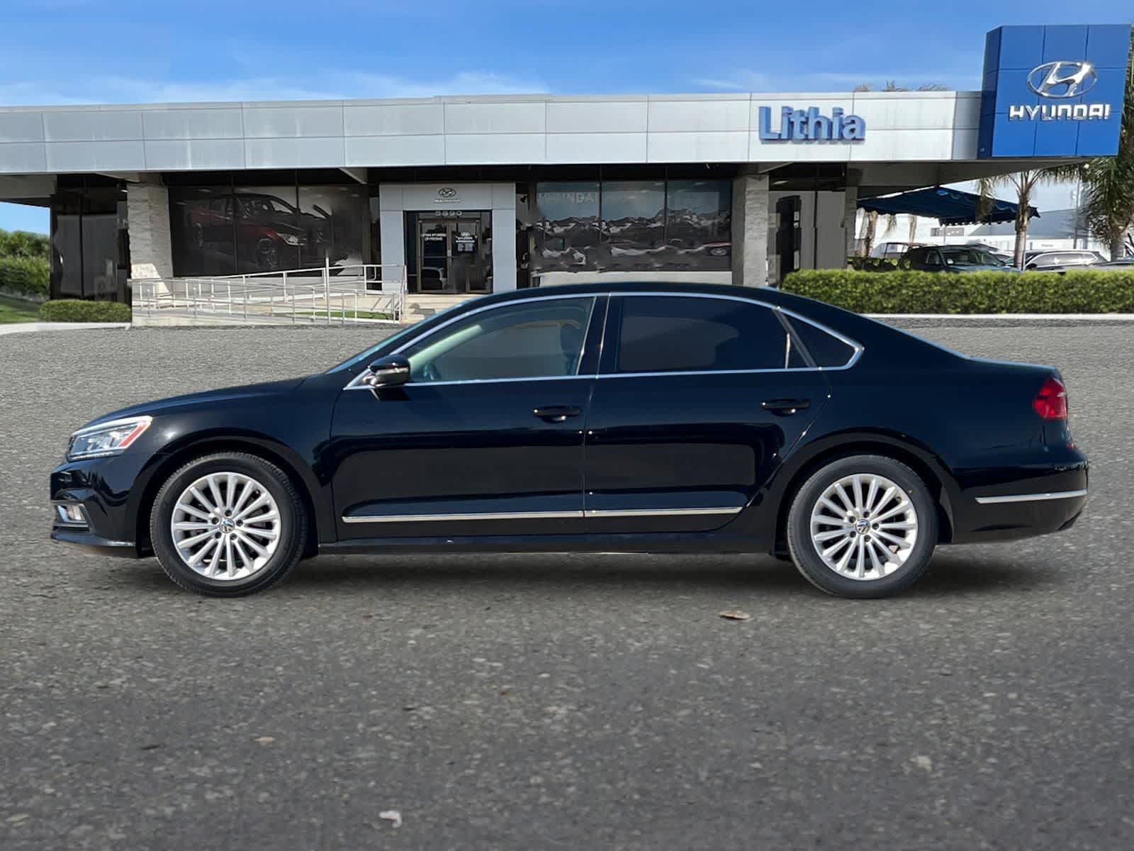 Thumbnail: 2016 Volkswagen Passat - 6