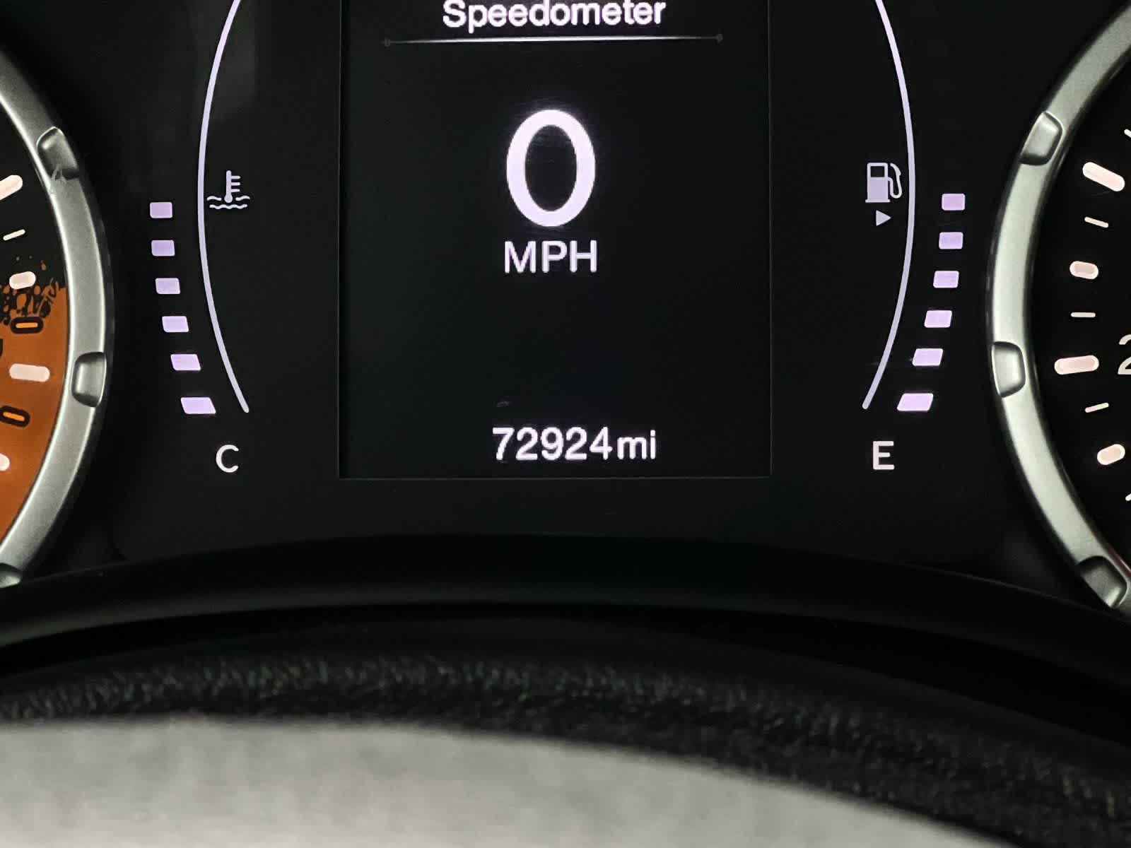 Thumbnail: 2017 Jeep Renegade - 26