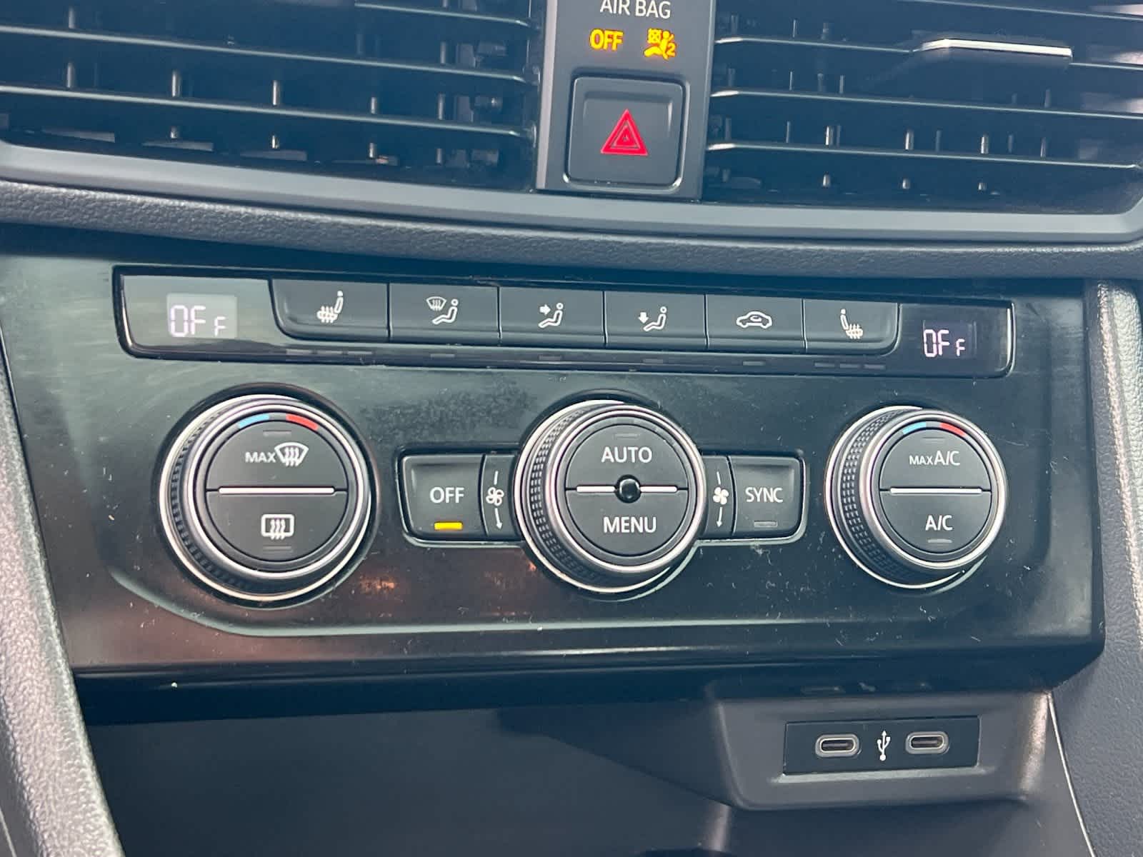 Thumbnail: 2021 Volkswagen Jetta - 20