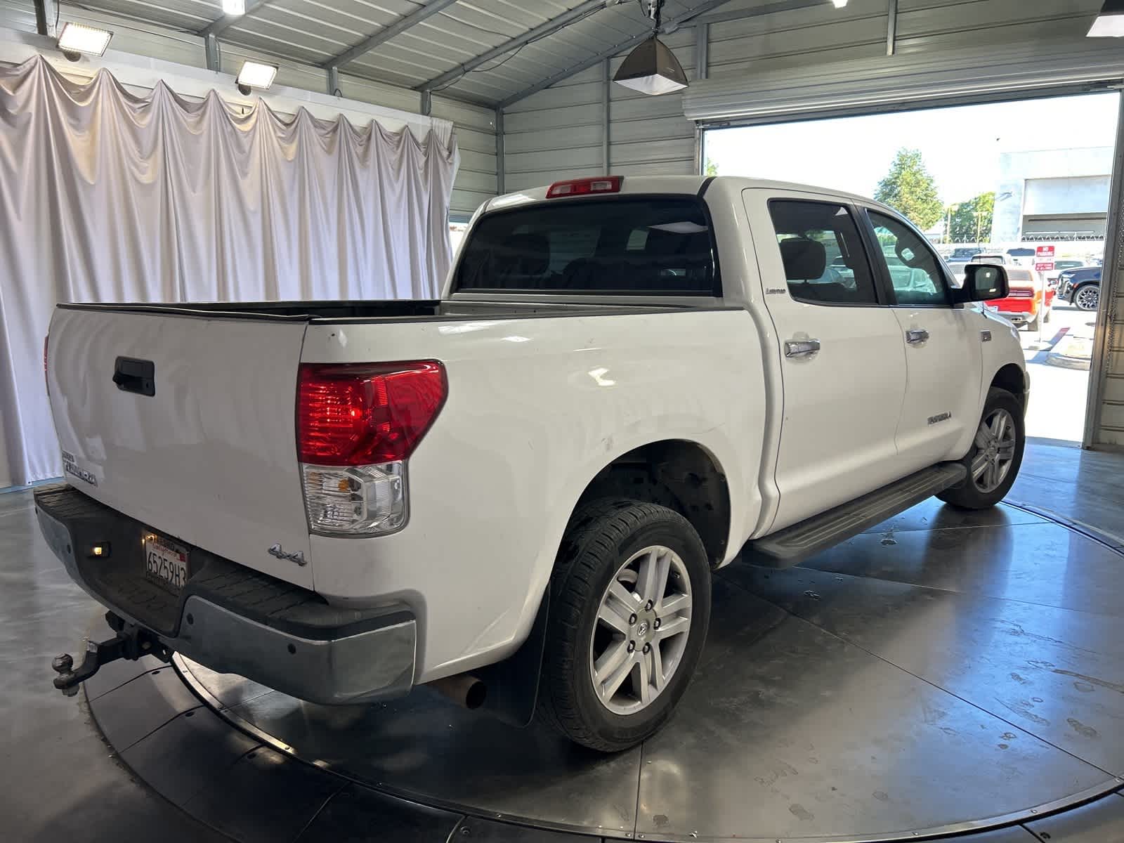 Thumbnail: 2013 Toyota Tundra - 11