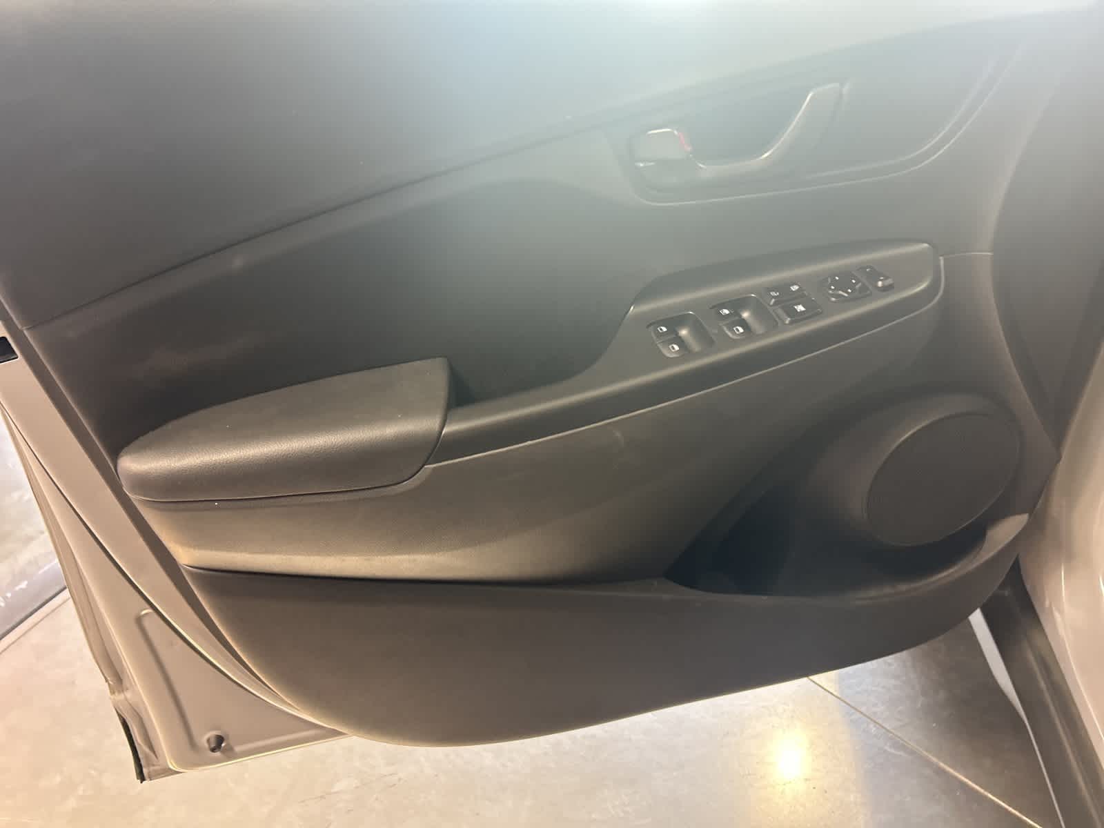 Thumbnail: 2022 Hyundai Kona - 23