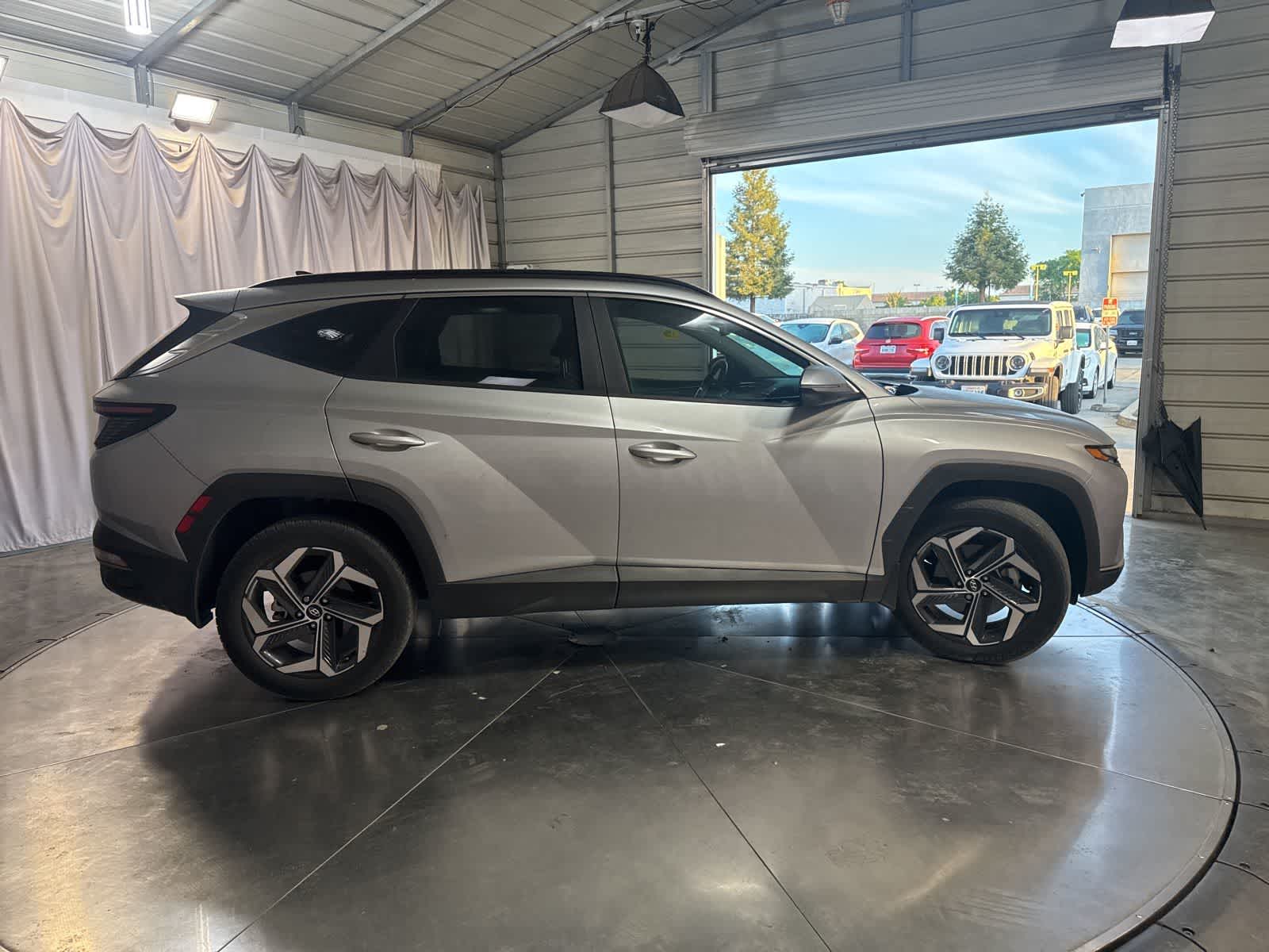 Thumbnail: 2022 Hyundai Tucson - 4