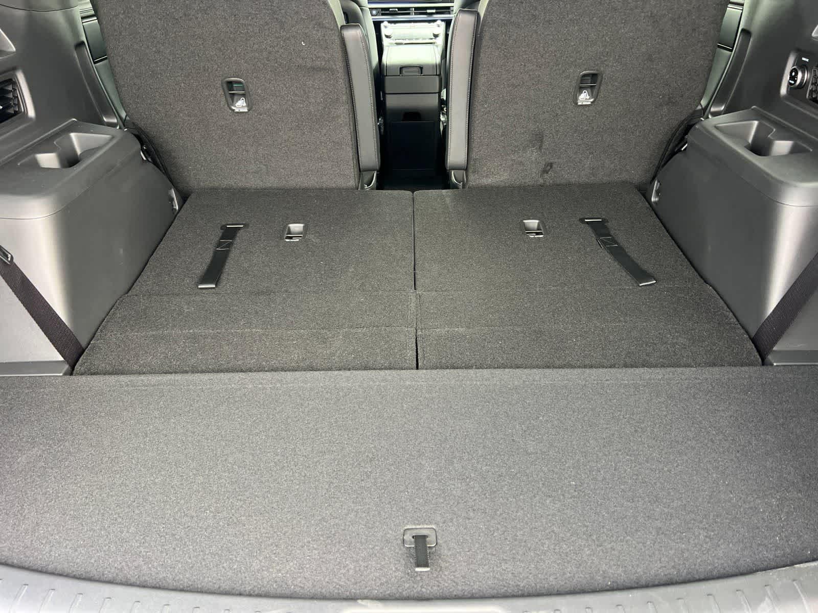 Thumbnail: 2026 Hyundai Santa Fe - 15