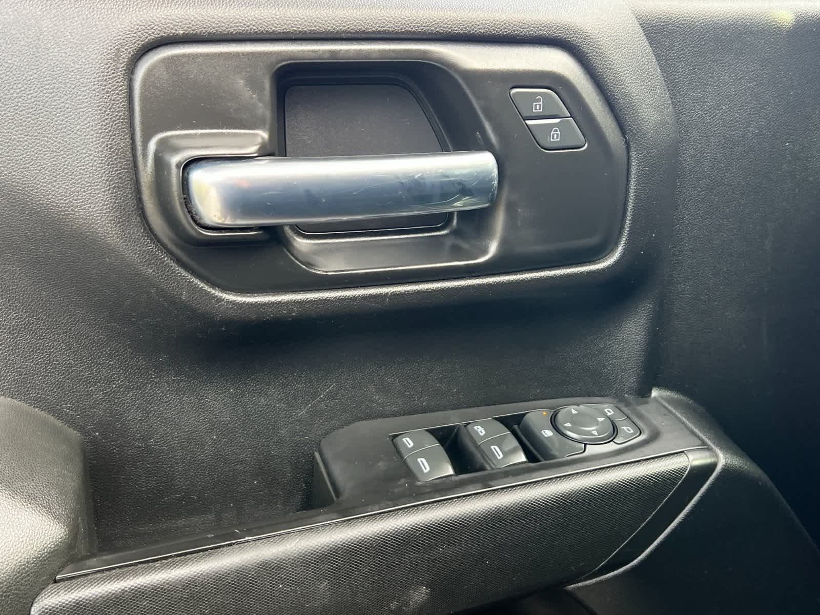 Thumbnail: 2020 Chevrolet Silverado 1500 - 12