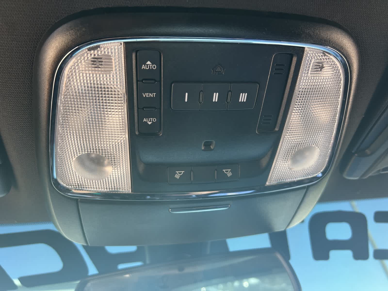 Thumbnail: 2019 Dodge Charger - 20