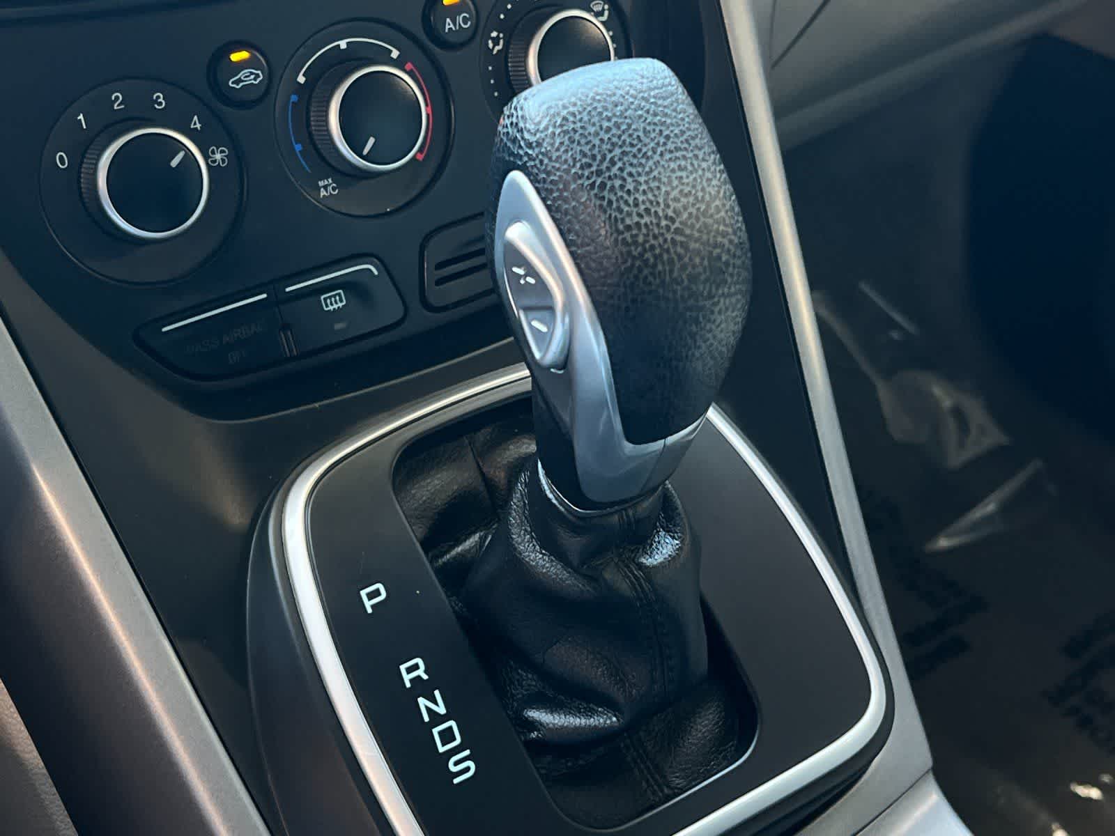 Thumbnail: 2014 Ford Escape - 22