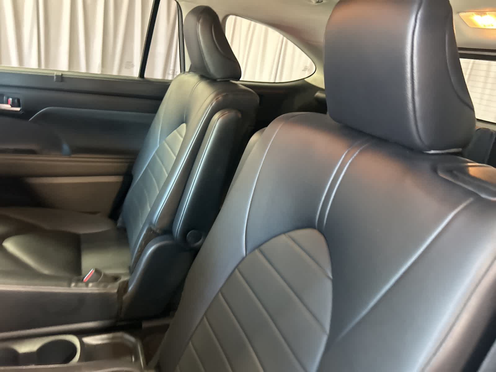 2024 Toyota Highlander XLE 20