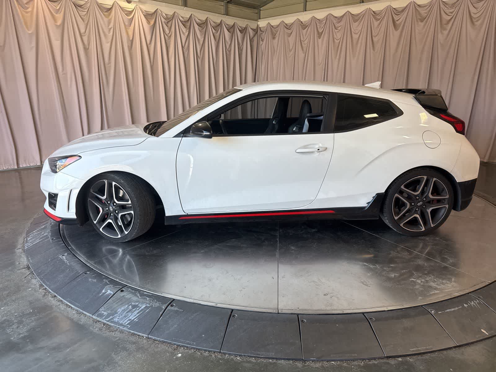2021 Hyundai Veloster N N photo 3