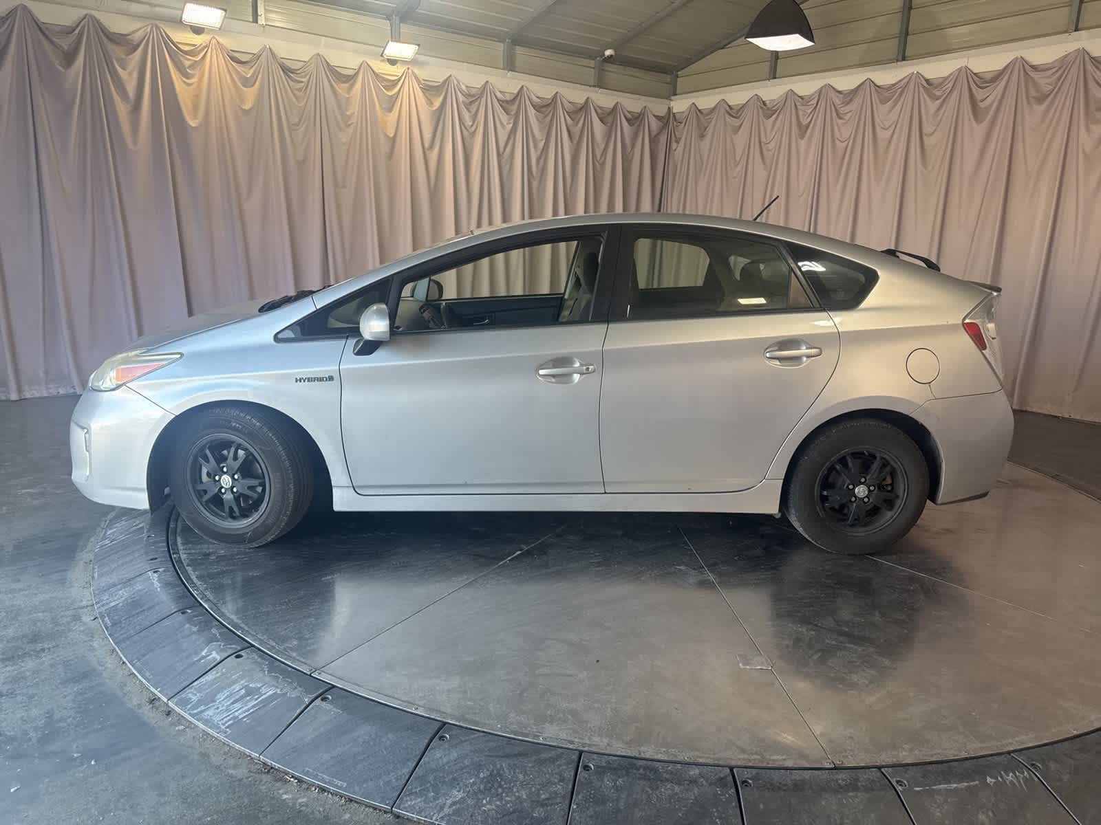 Thumbnail: 2014 Toyota Prius - 8