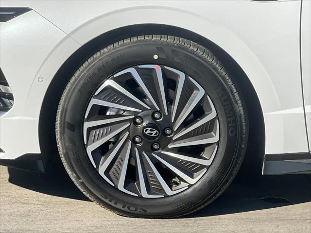 Thumbnail: 2025 Hyundai Sonata - 25