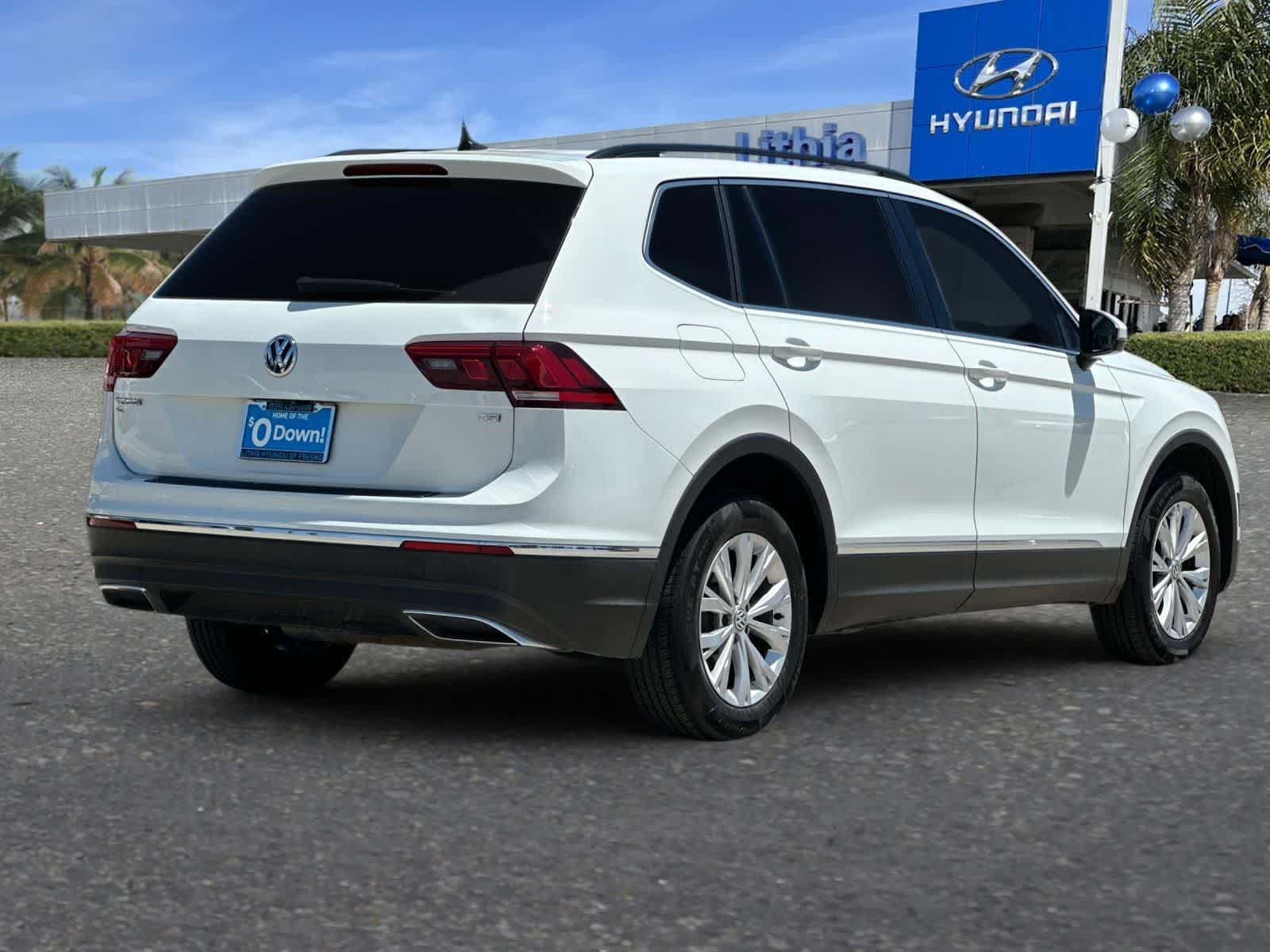 Thumbnail: 2018 Volkswagen Tiguan - 2