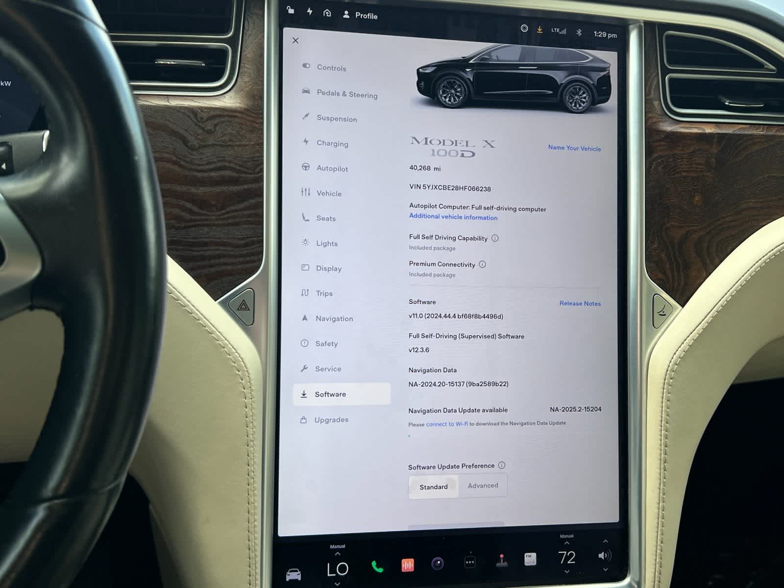 Thumbnail: 2017 Tesla Model X - 29