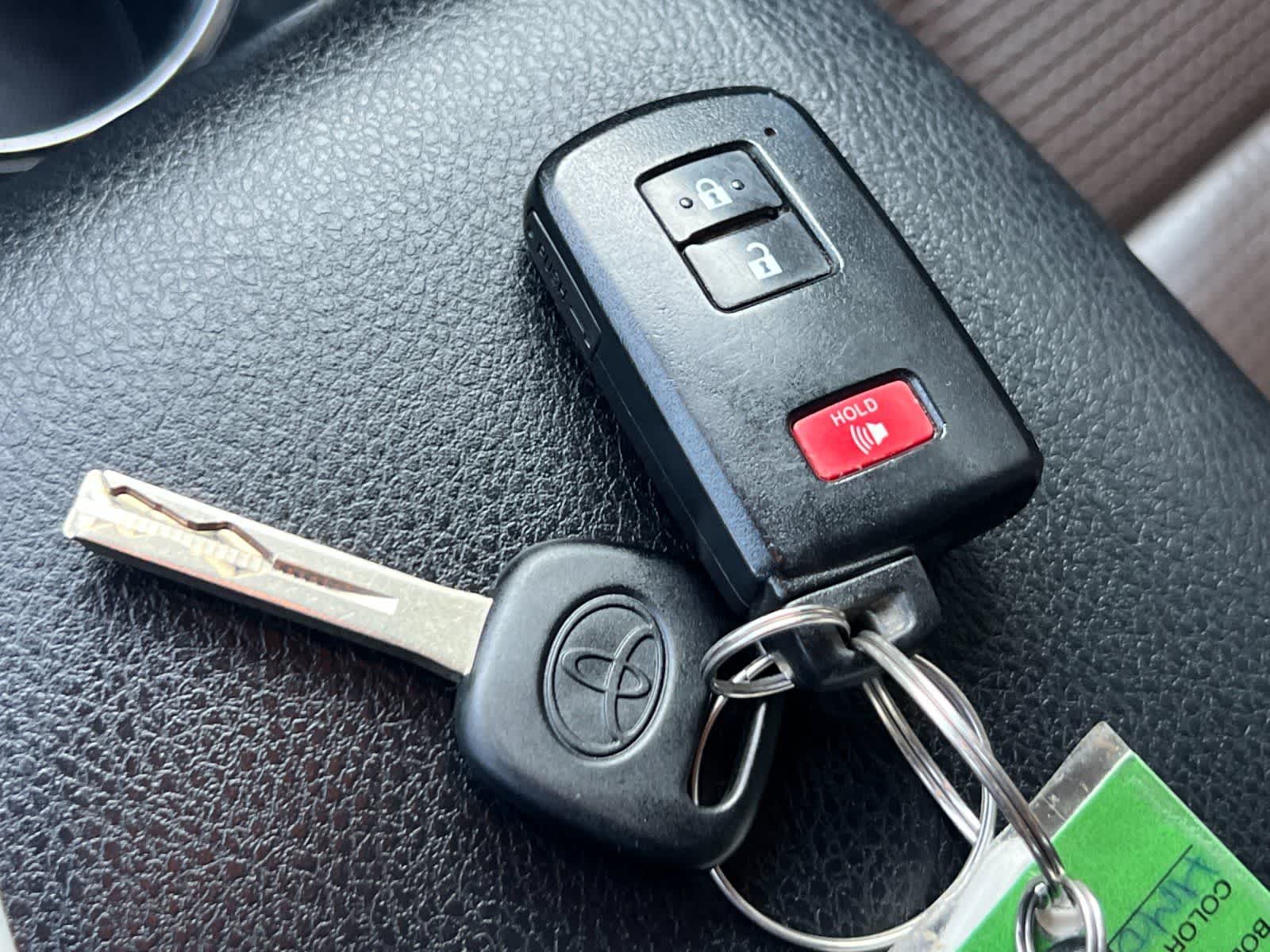 Thumbnail: 2017 Toyota Tacoma - 28