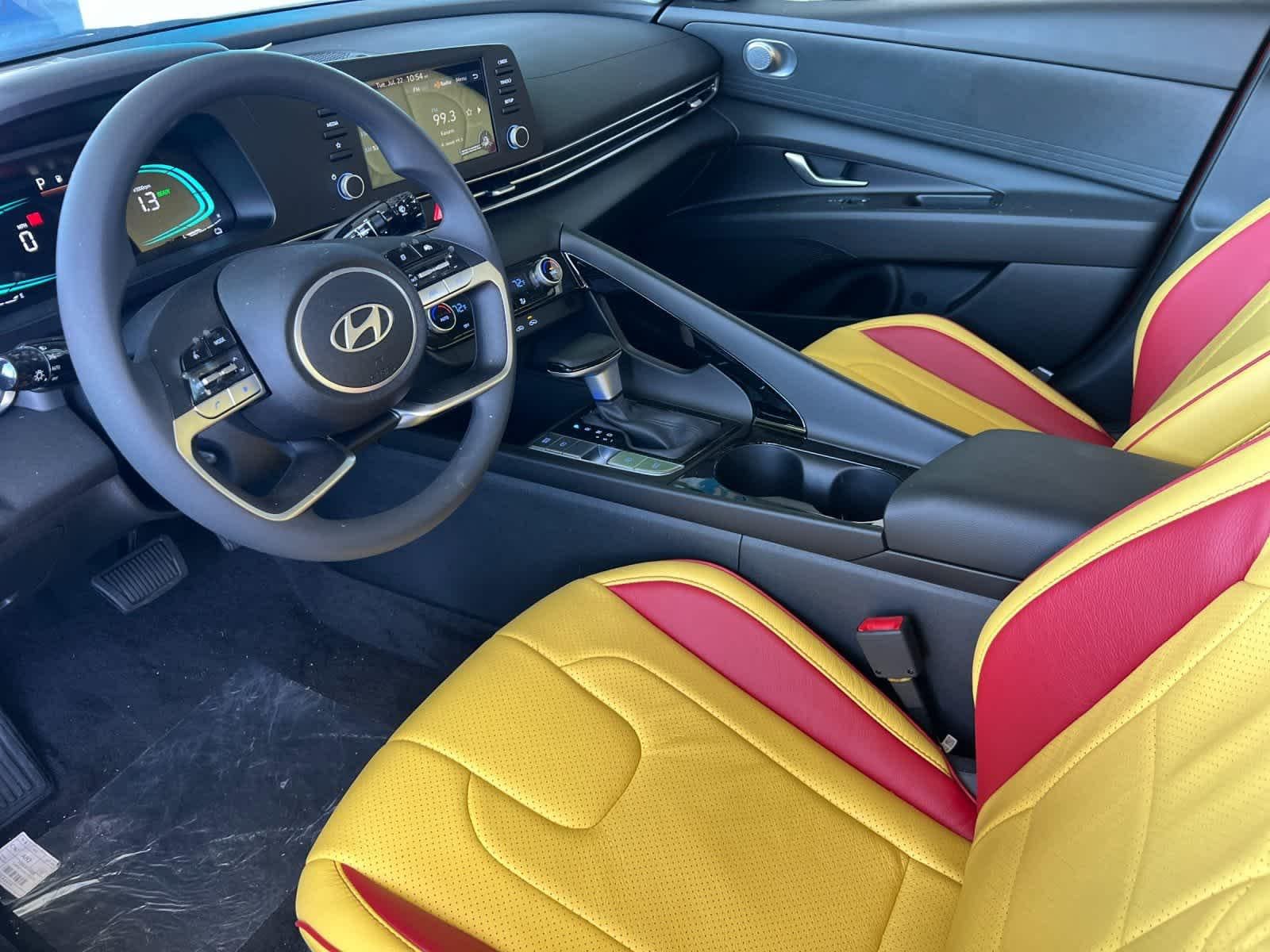 Thumbnail: 2025 Hyundai Elantra - 12