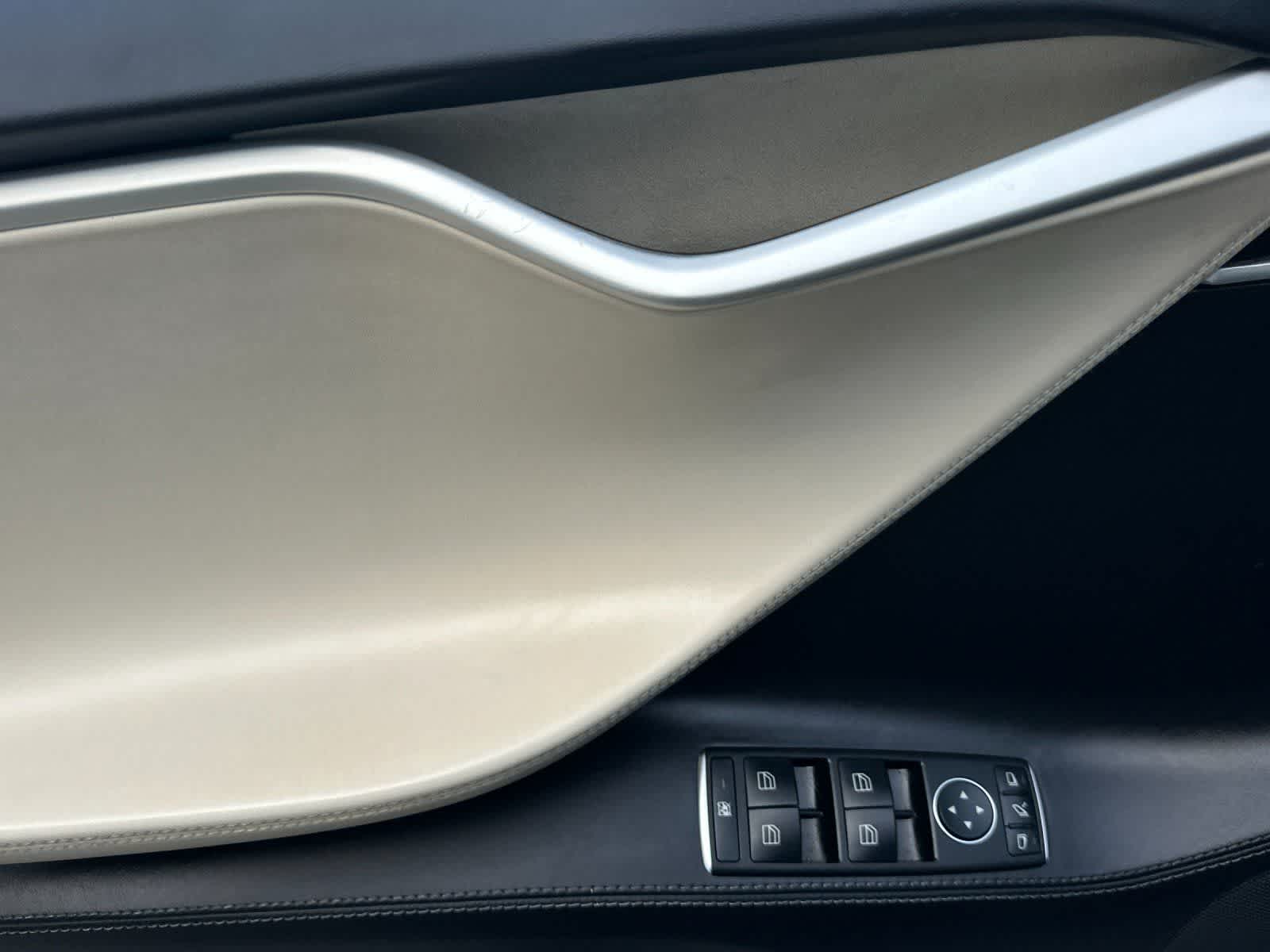 Thumbnail: 2018 Tesla Model S - 12