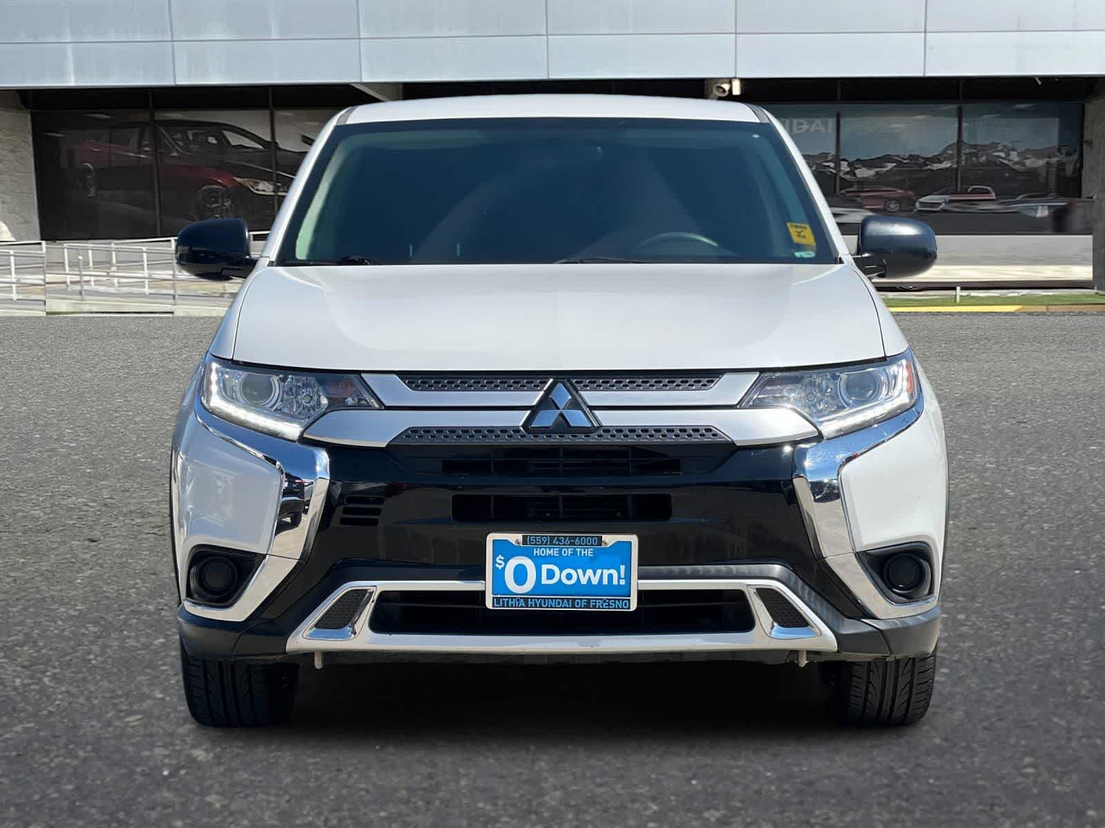 Thumbnail: 2019 Mitsubishi Outlander - 11