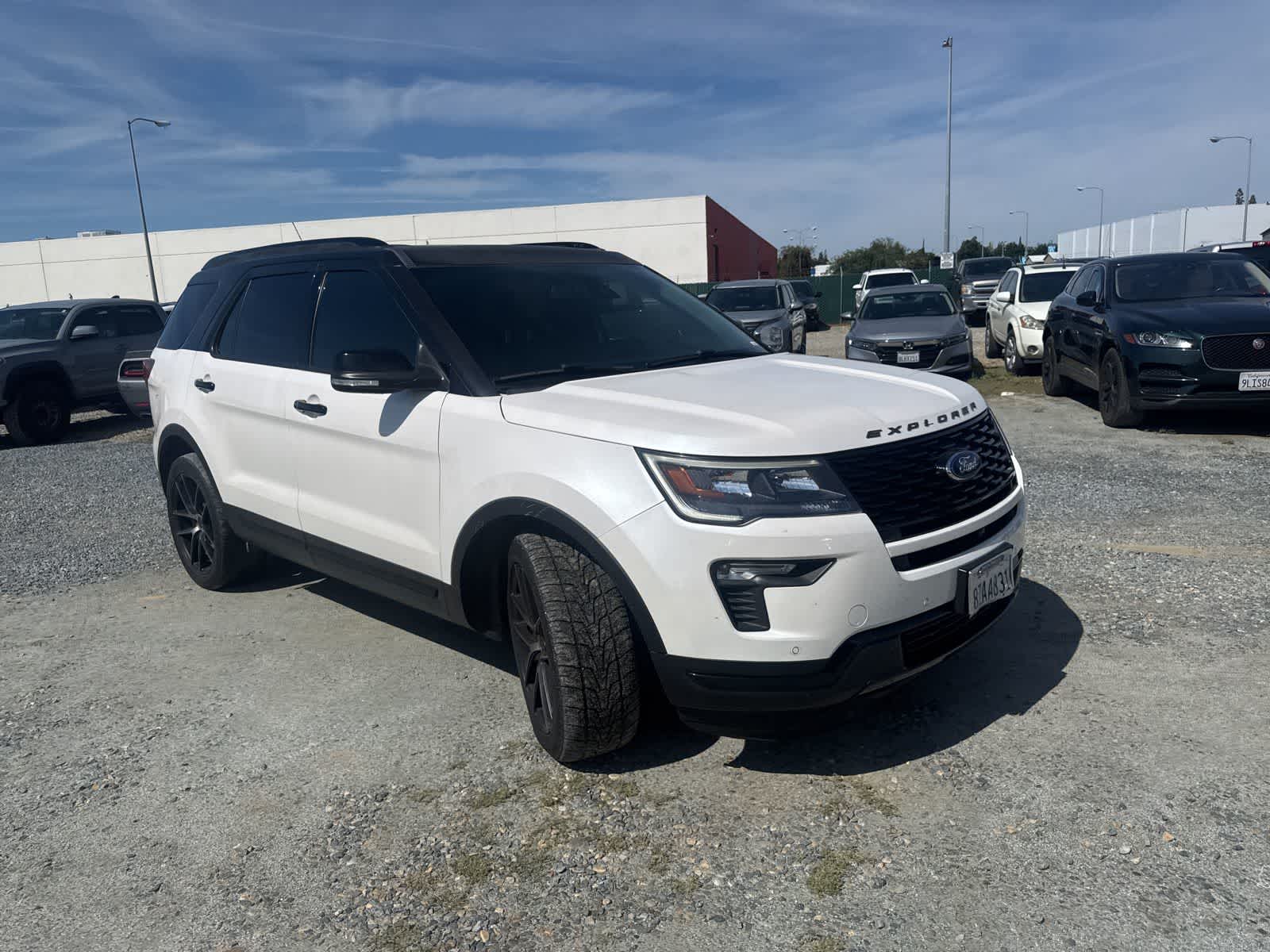 2018 Ford Explorer Sport photo 2