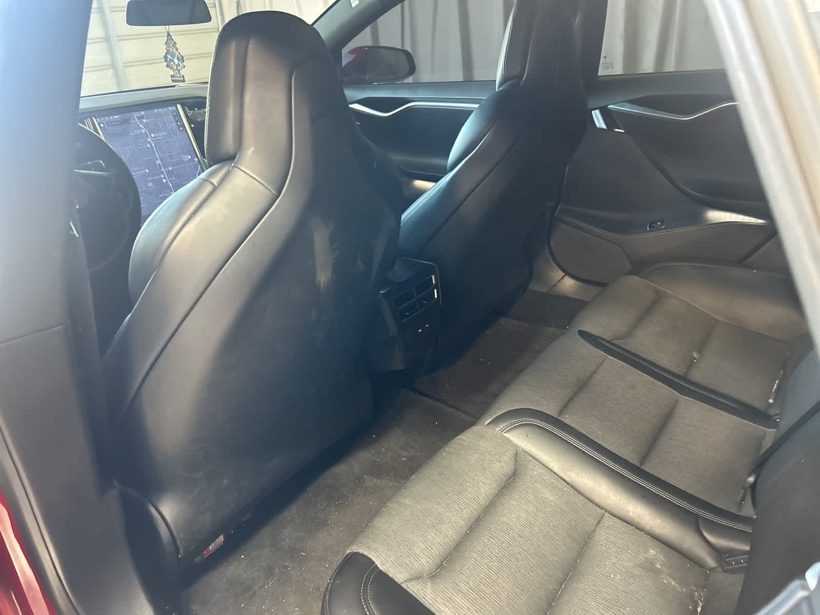 Thumbnail: 2018 Tesla Model S - 19