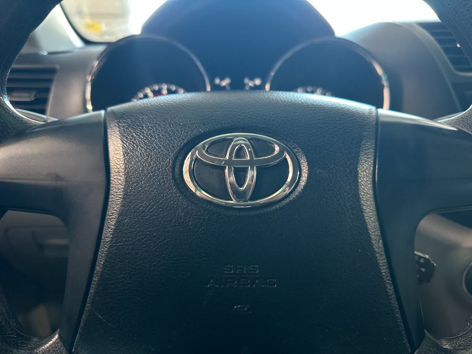 Thumbnail: 2012 Toyota Highlander - 23