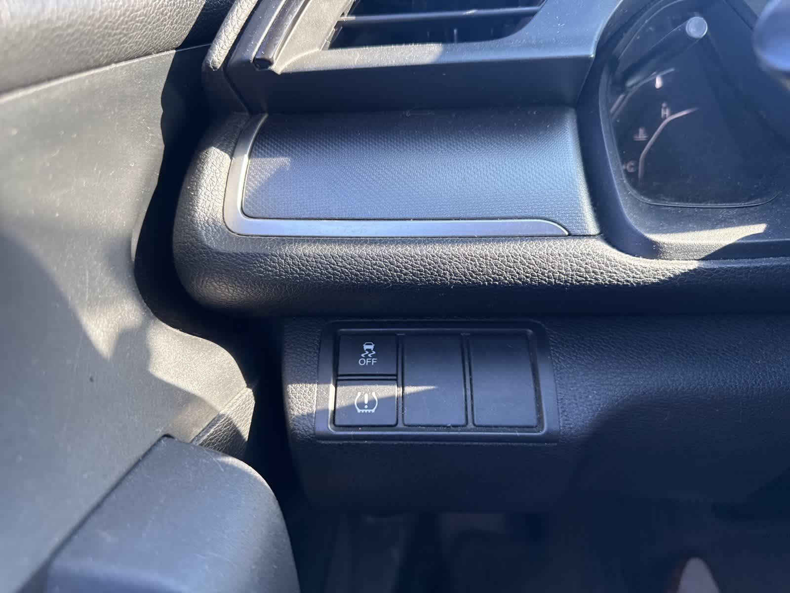 Thumbnail: 2017 Honda Civic - 12