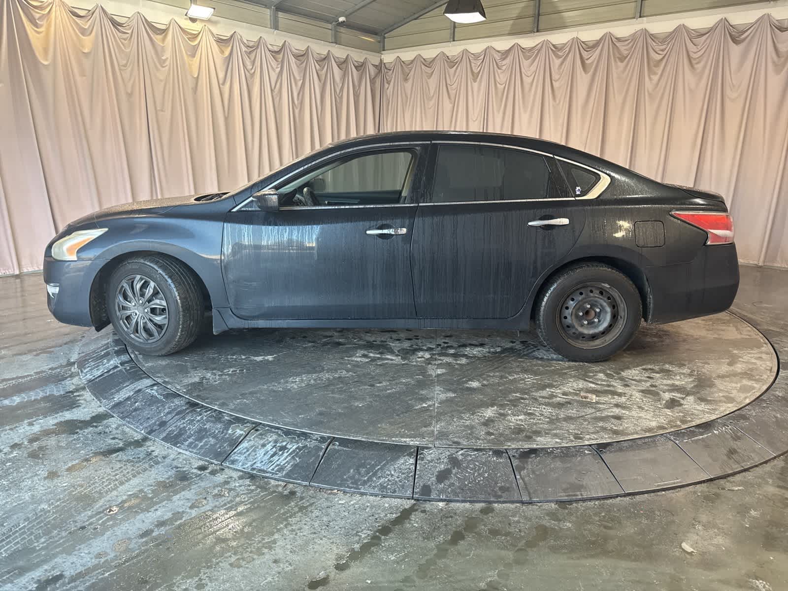 Thumbnail: 2015 Nissan Altima - 8