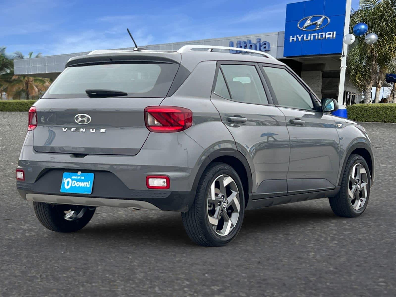 Thumbnail: 2023 Hyundai Venue - 3
