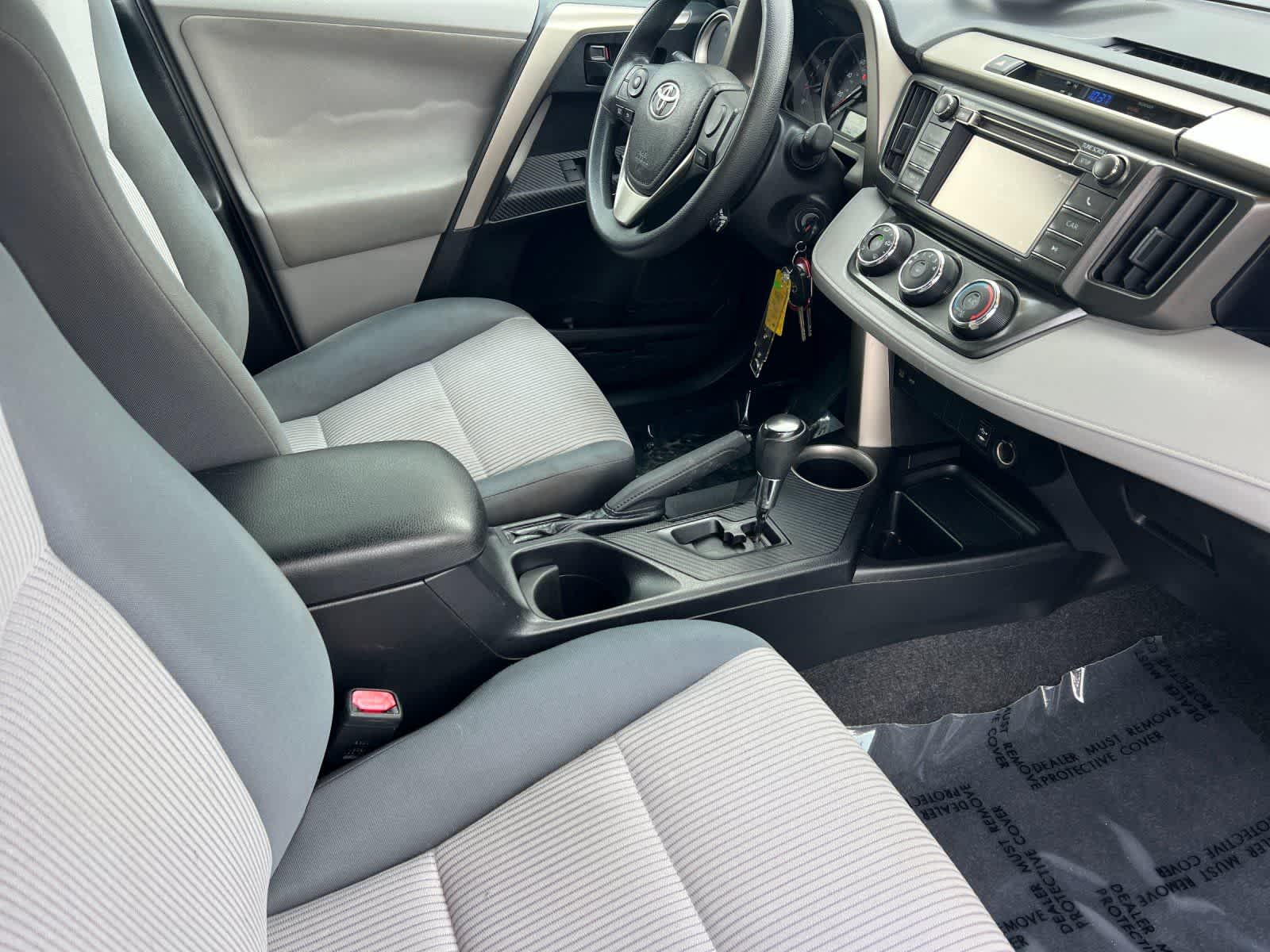 Thumbnail: 2013 Toyota RAV4 - 17