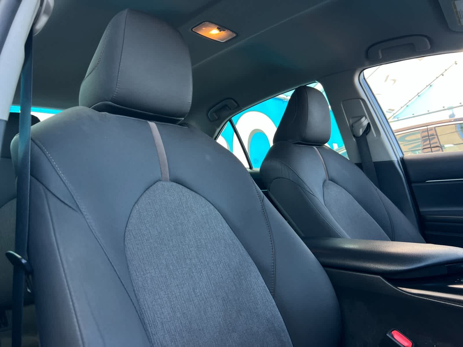 Thumbnail: 2018 Toyota Camry - 16