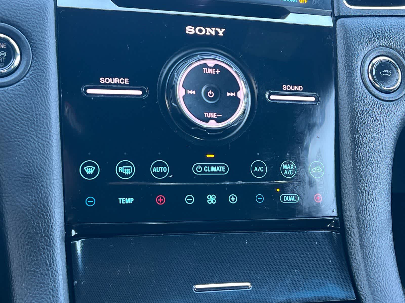 Thumbnail: 2018 Ford Taurus - 20