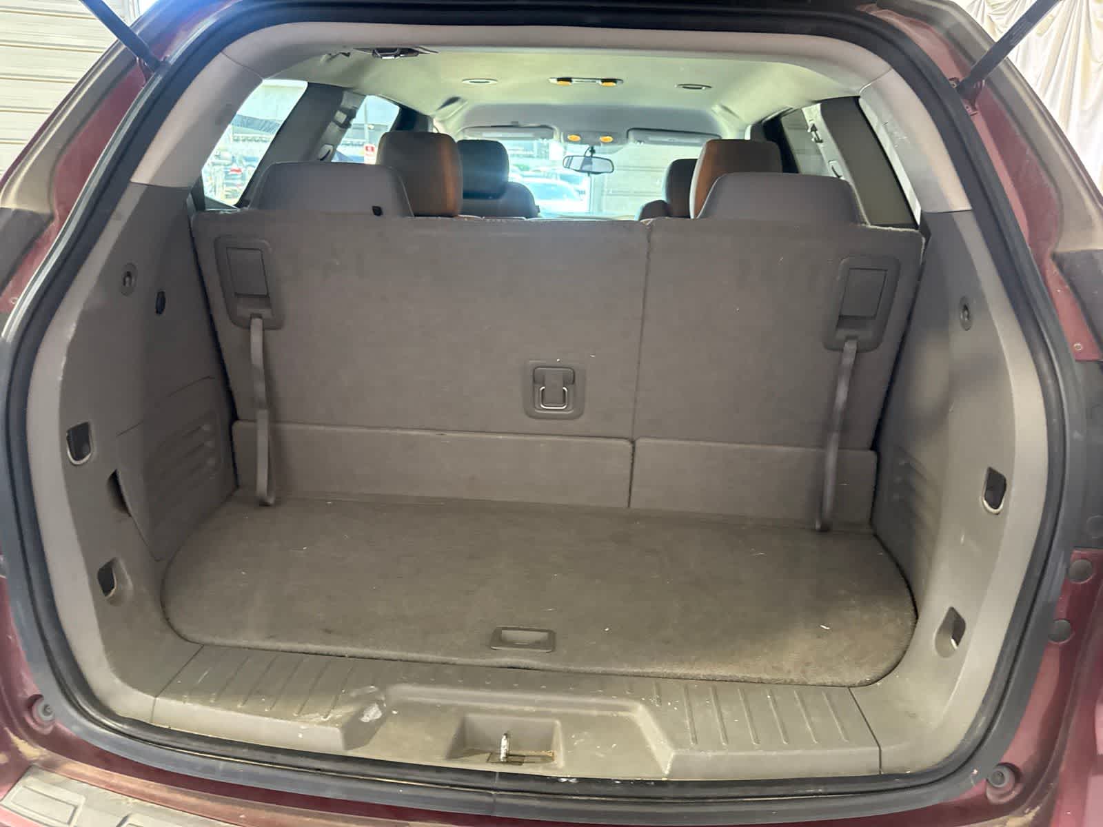 Thumbnail: 2015 Chevrolet Traverse - 14