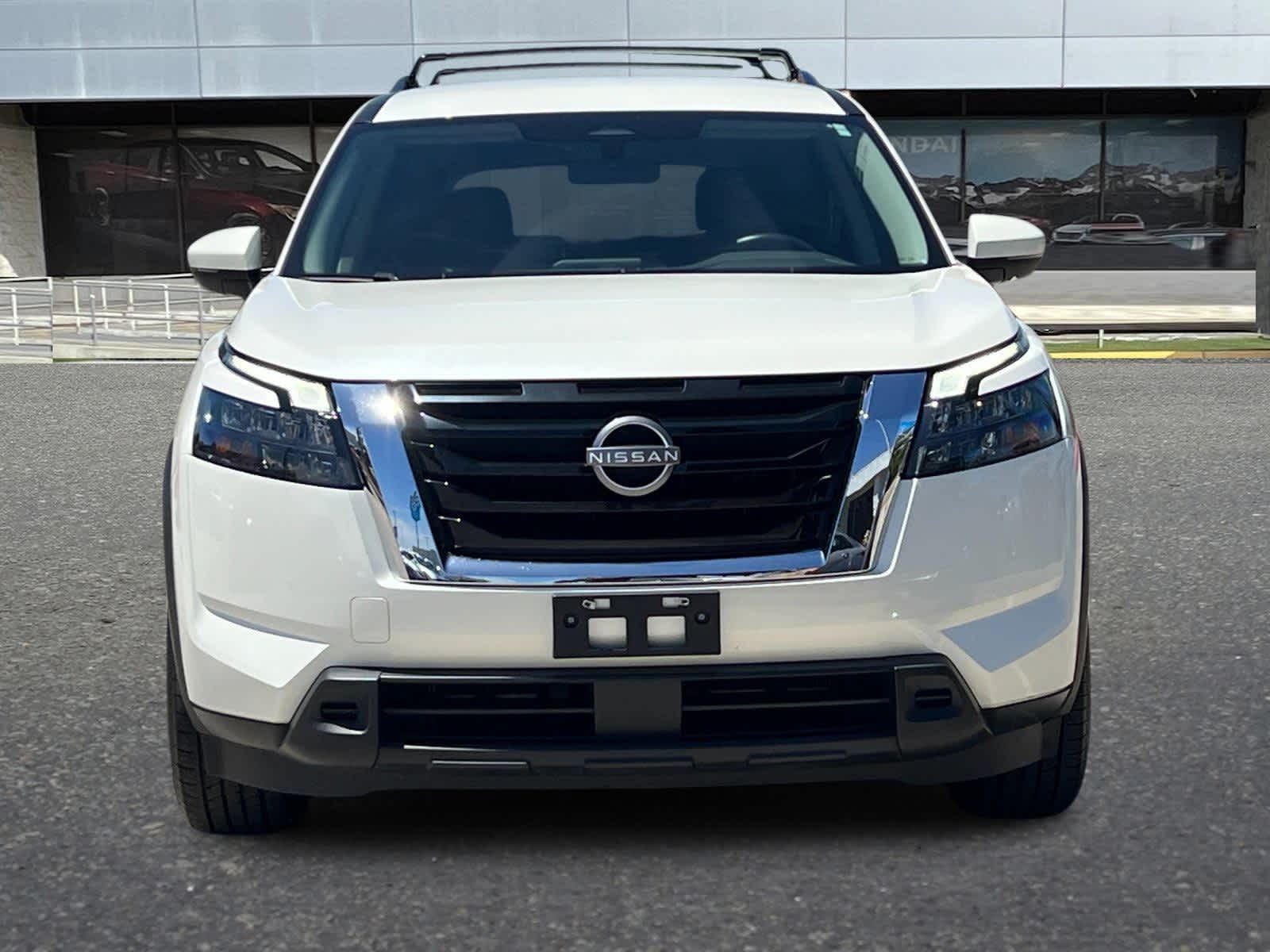 Thumbnail: 2023 Nissan Pathfinder - 10