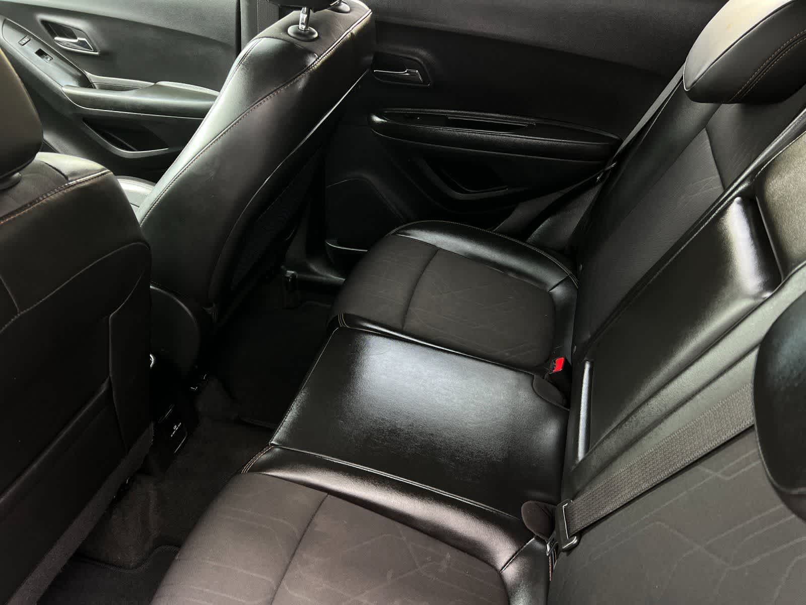 2021 Chevrolet Trax LT photo 4