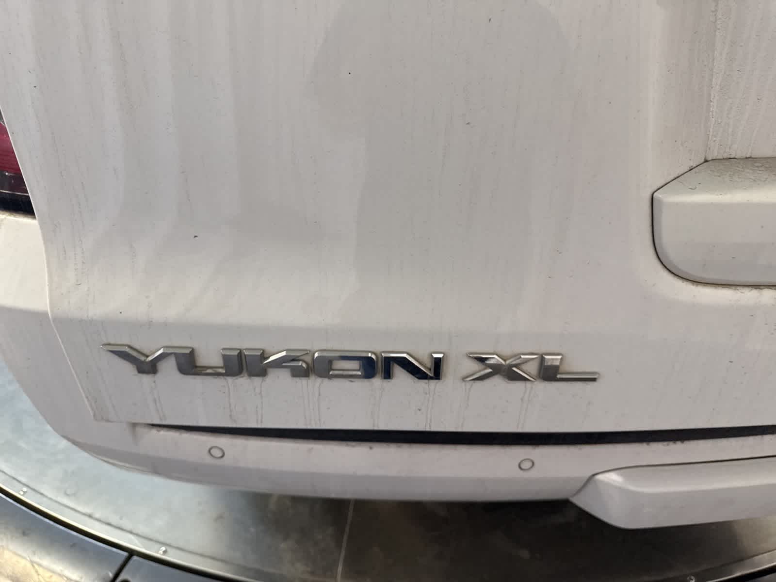 Thumbnail: 2019 GMC Yukon XL - 11