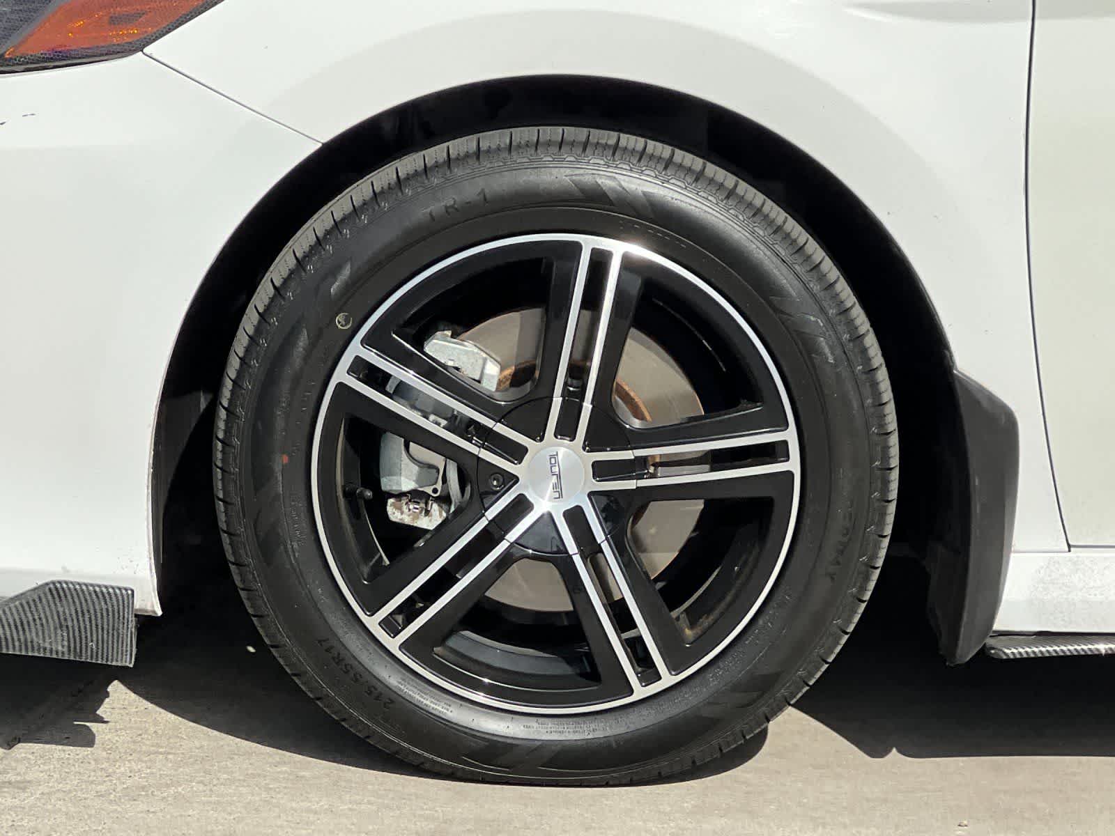 Thumbnail: 2023 Toyota Camry - 25