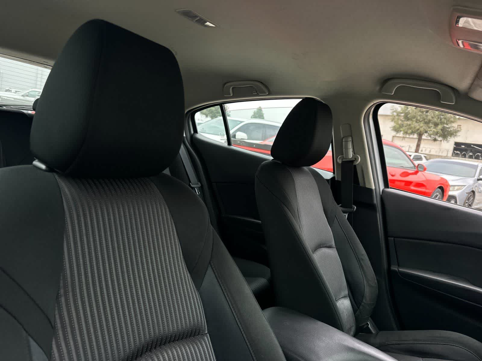 Thumbnail: 2015 Mazda Mazda3 - 19