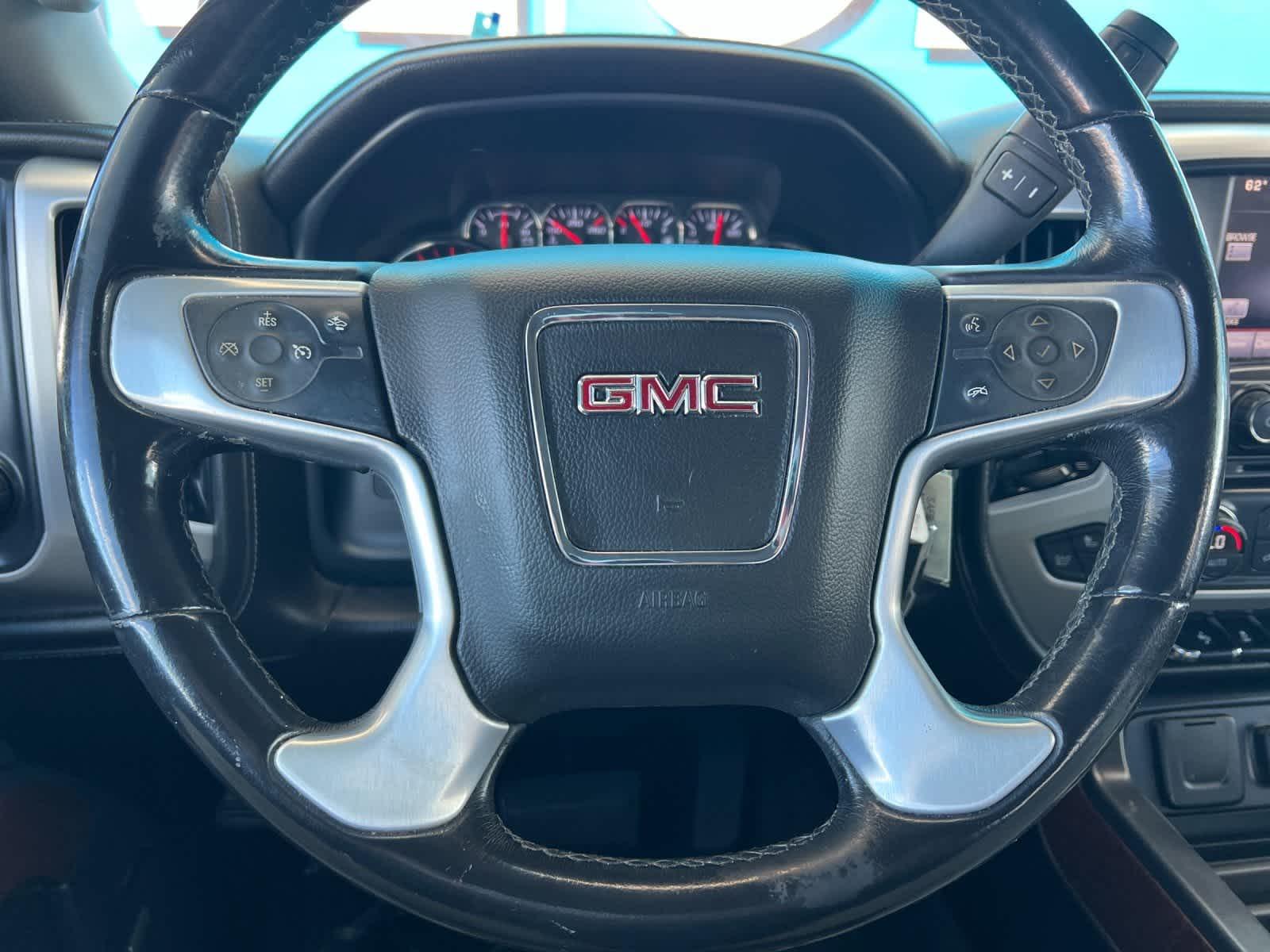 Thumbnail: 2015 GMC Sierra 2500 - 22