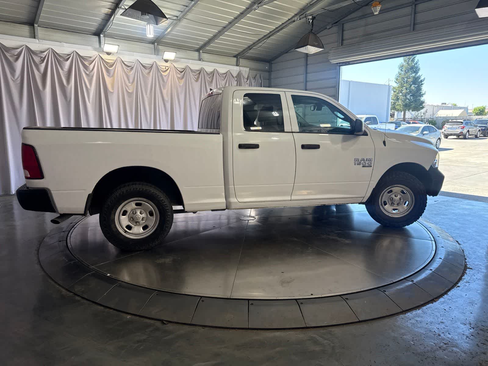 Thumbnail: 2022 RAM 1500 Classic - 4