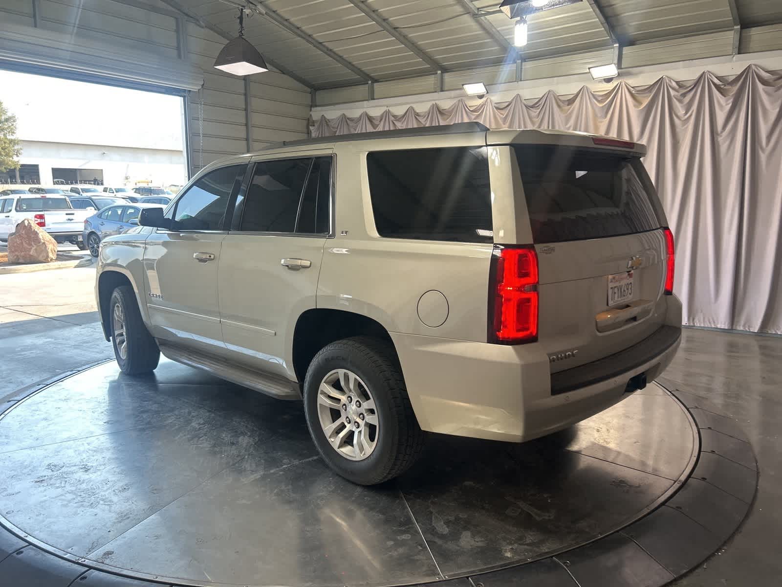 Thumbnail: 2015 Chevrolet Tahoe - 14