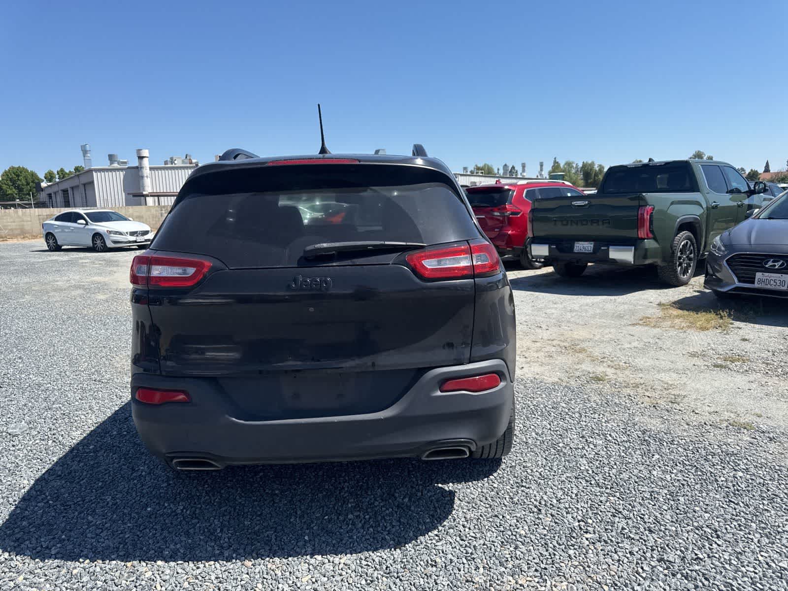 Thumbnail: 2018 Jeep Cherokee - 6