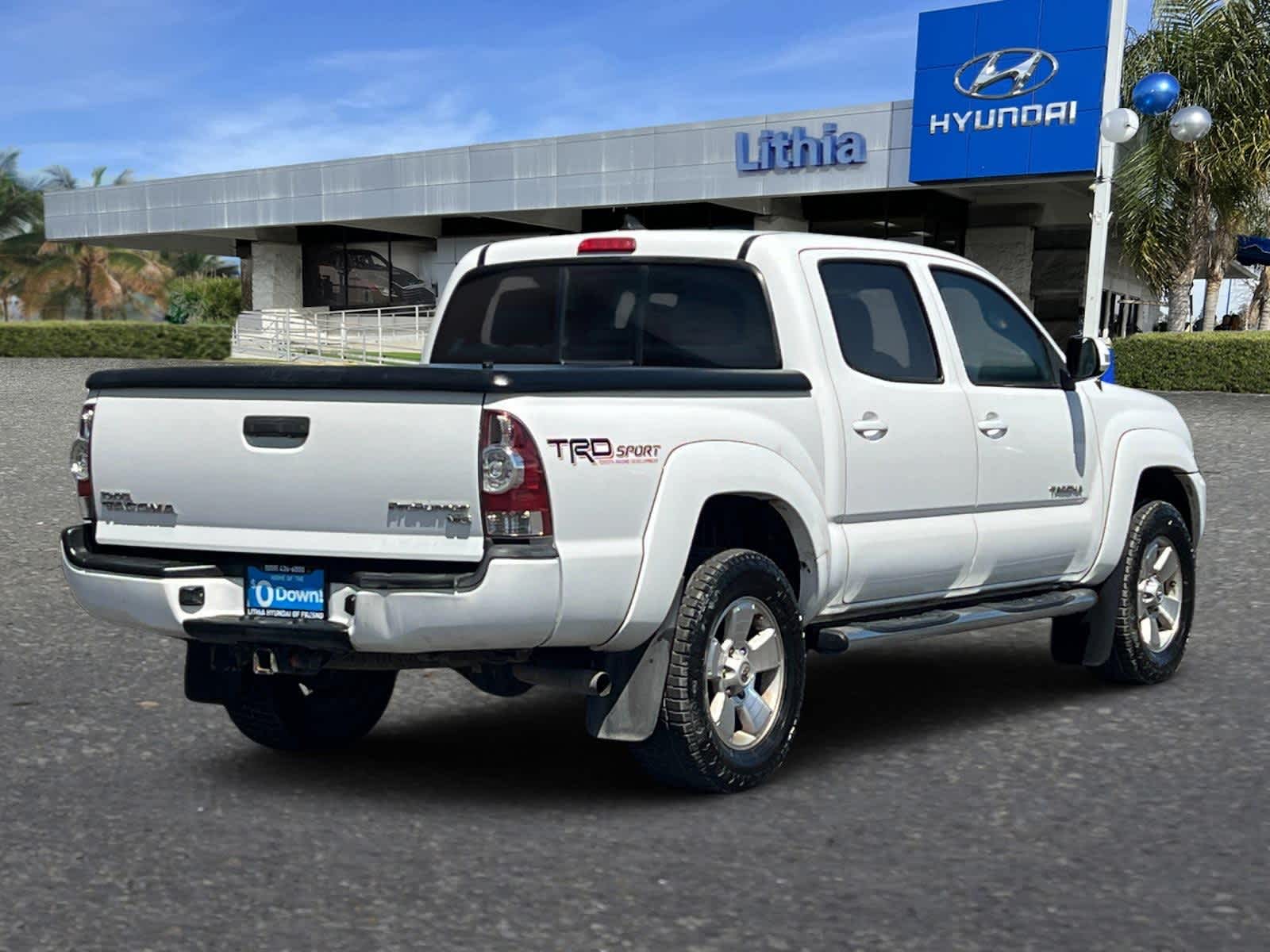 Thumbnail: 2014 Toyota Tacoma - 2