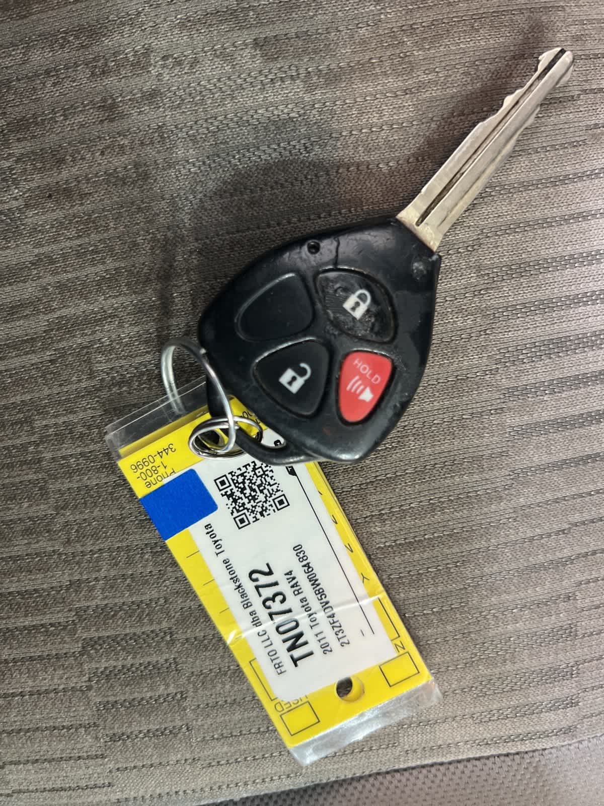 Thumbnail: 2011 Toyota RAV4 - 28