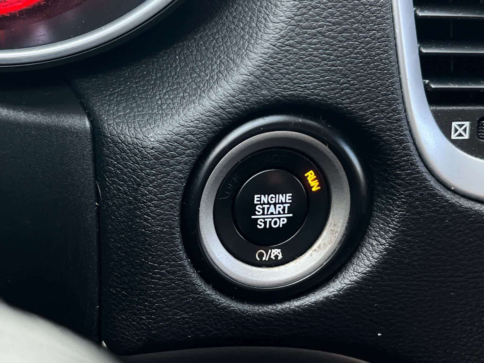 Thumbnail: 2019 Dodge Durango - 23