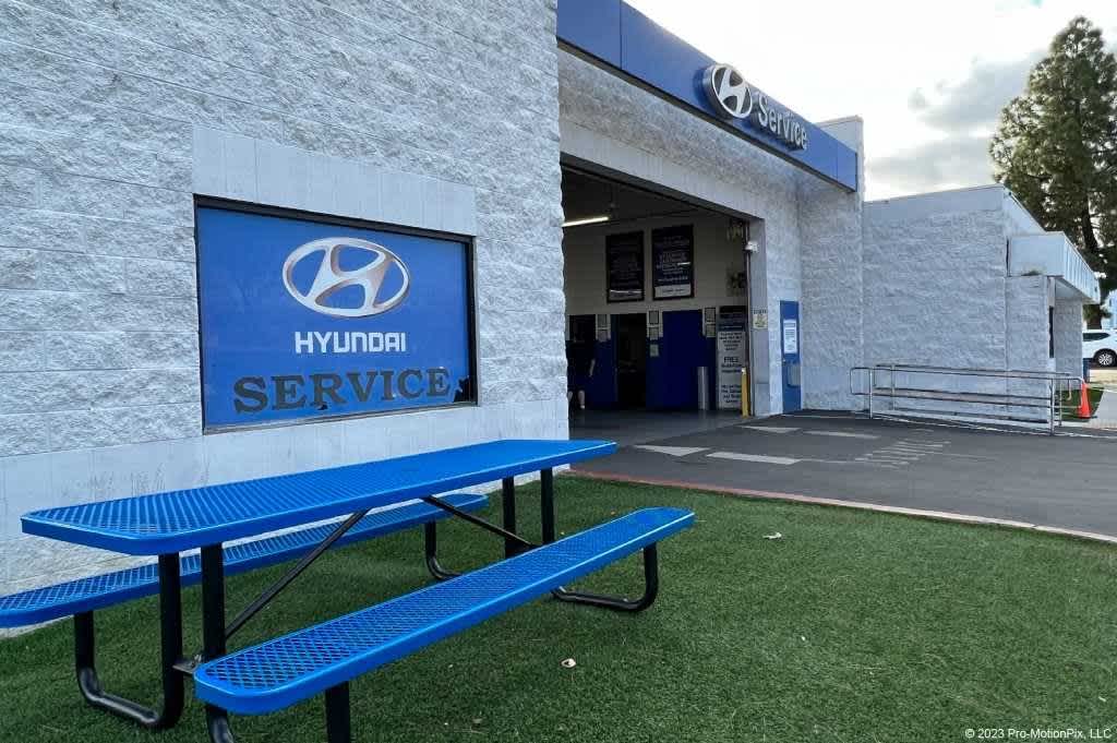 2017 Hyundai Ioniq SEL 31